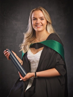 GRADUATION PHOTOGRAPHER